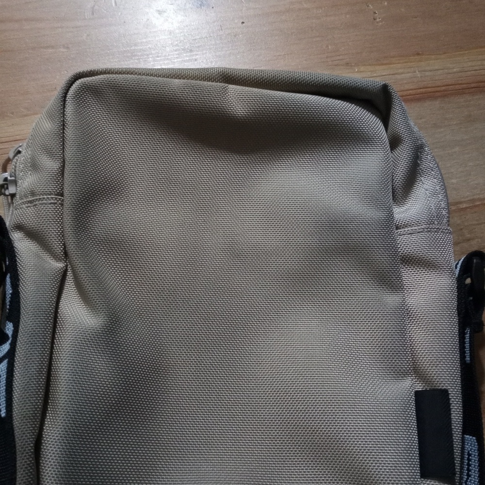 Supreme ss18 shoulder bag